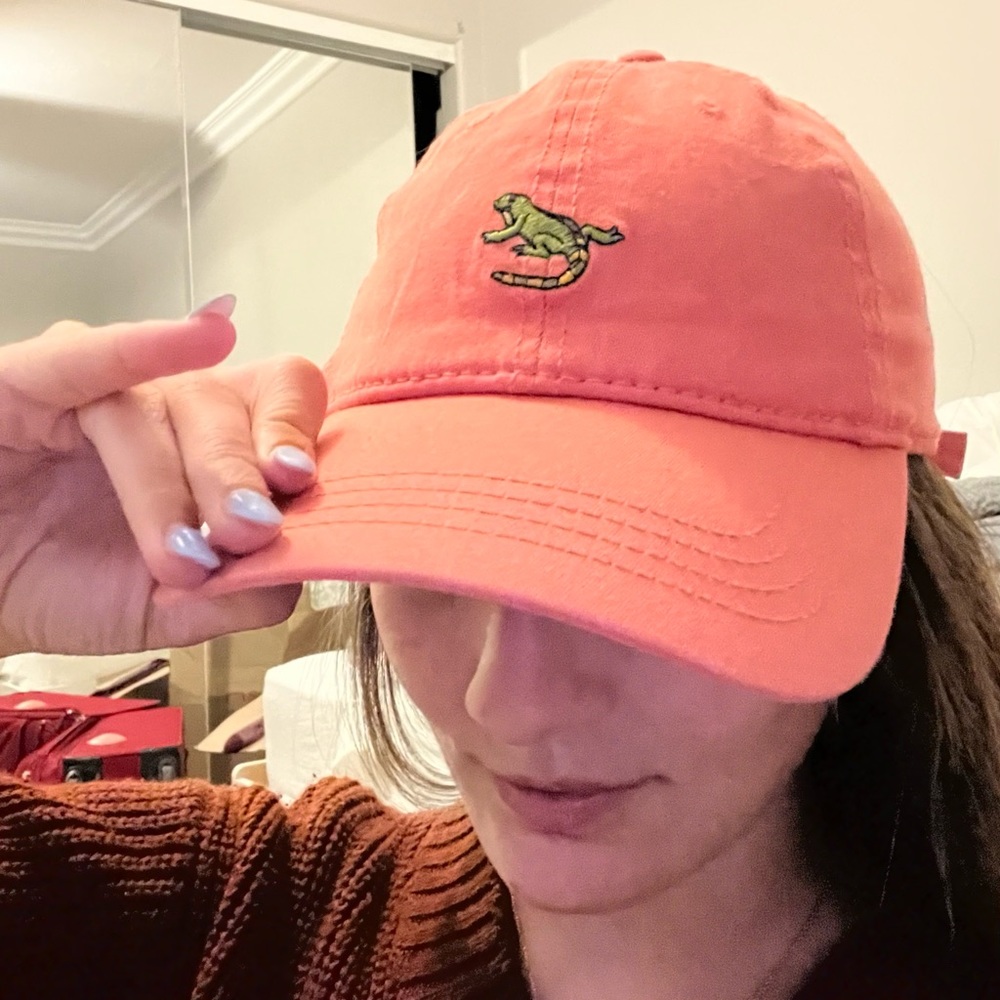 salmon pink lizard hat